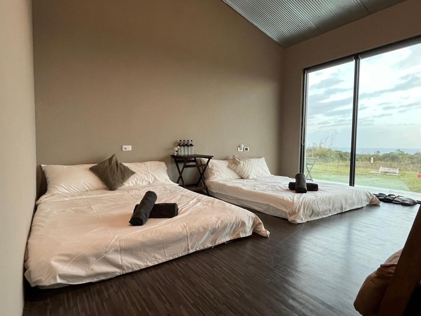 Lugo Hotel Manzhou Bagian luar foto
